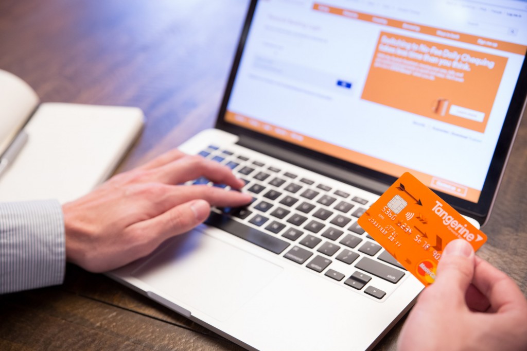 Starting today, all Canadians can now apply for Tangerine's new credit card that is offering 4% Money-Back Rewards for the first three months in two categories of choice and 1% Money-Back Rewards on all other purchases, with no annual fee. (CNW Group/Tangerine)