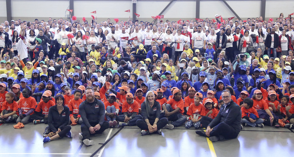 In Calgary, Canadian Tire Corporation announced an unprecedented $50 million investment in accessible and inclusive play through its Jumpstart Charities with Hayley Wickenheiser, Michelle Salt, Alister McQueen, Kaillie Humphries and Duncan Fulton. (CNW Group/CANADIAN TIRE CORPORATION, LIMITED)